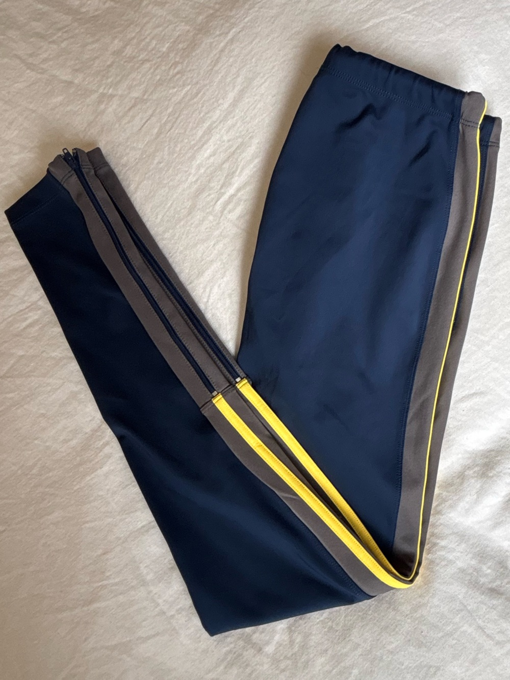 FREE PEOPLE MOVEMENT Blue Legging with Stripe Detail, Size XS, Great Condition